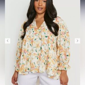 Boohoo PLUS FLORAL TIERED SMOCK BLOUSE size 16